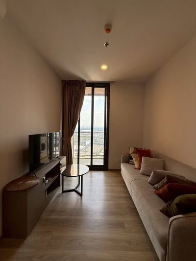 1 Bedroom Condo for Rent at Oka Haus Sukhumvit 36, Near BTS Thonglor - 1