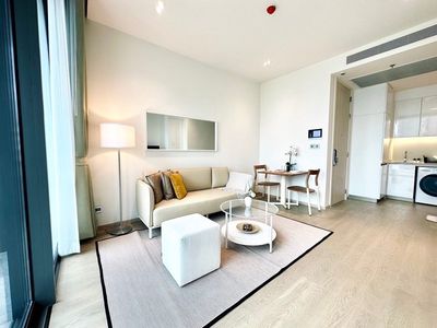 1-Bedroom Condo at The Strand Thonglor near BTS Thonglor - 2