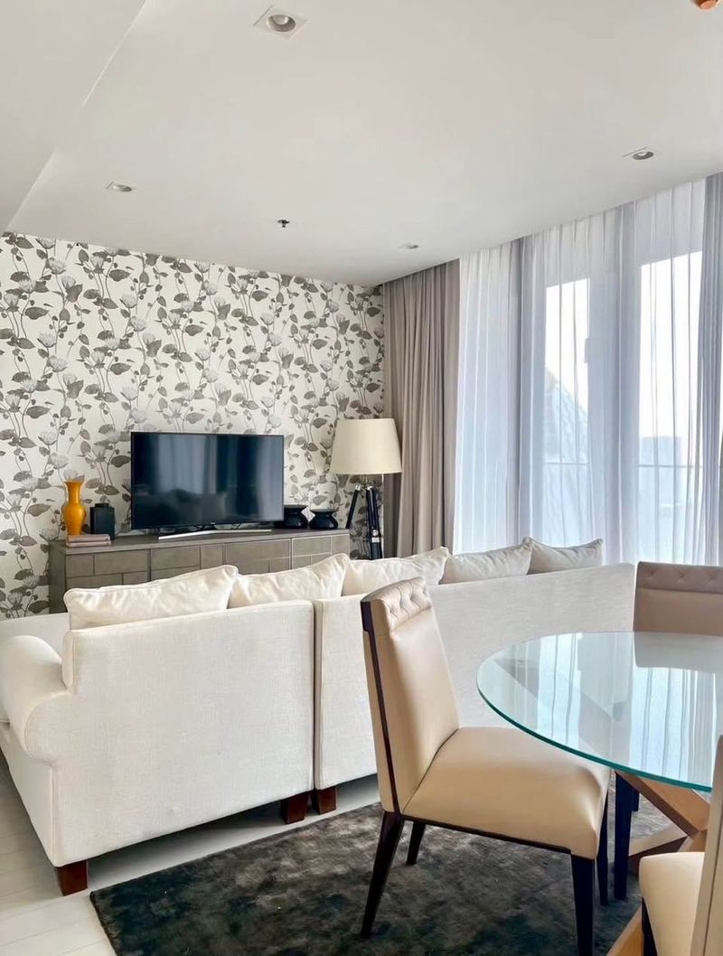 Noble Ploenchit Duplex 3BR 3BA 208.68sqm 45-46th Floor for Rent